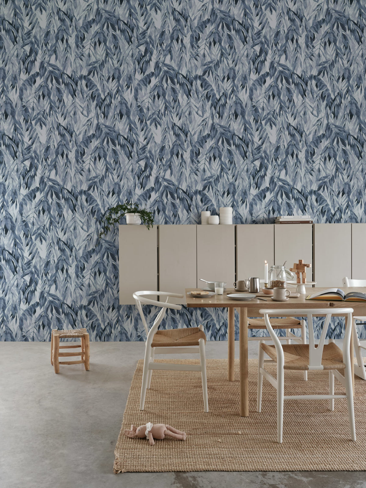 Hanging Branches, Blue Mural Wallpaper - room preview 03