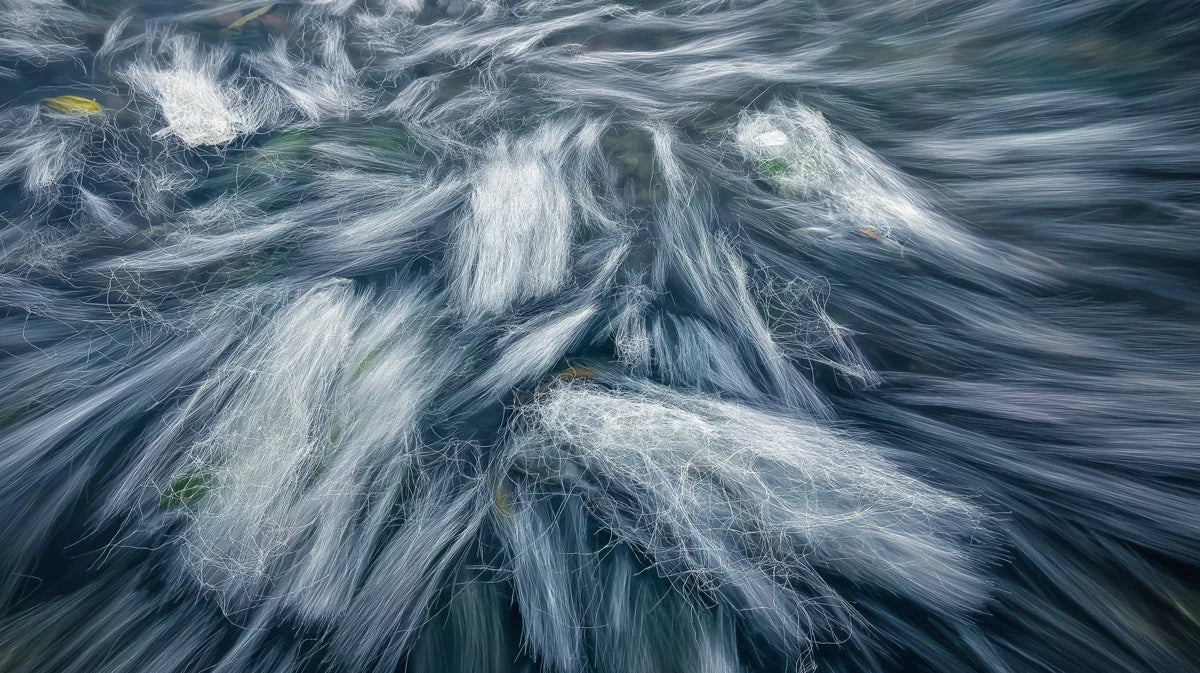 Abstract Flow Mural Wallpaper in Cool Slate and White Mural Wallpaper - room preview 04