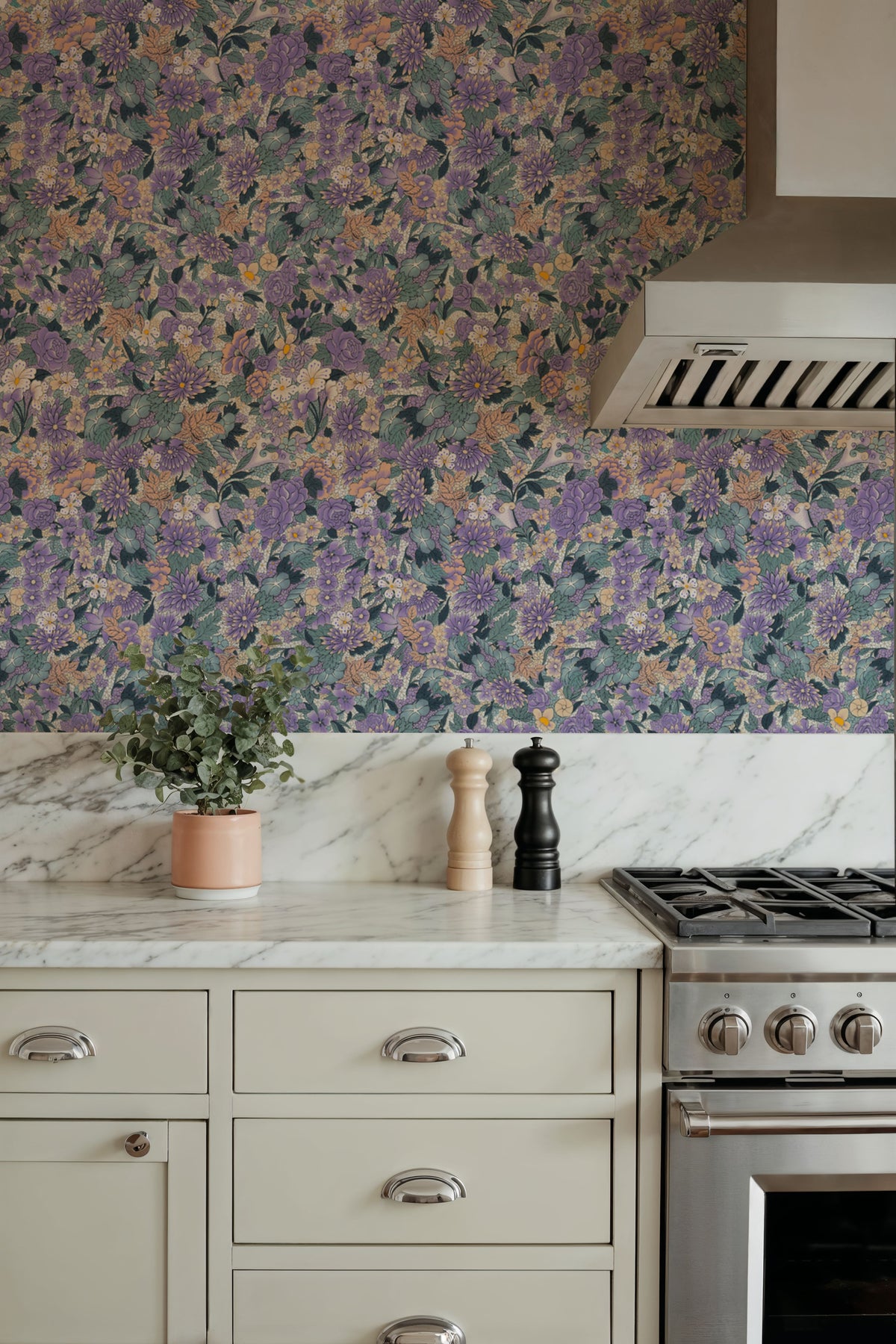 Floral Blossom Viola Mural Wallpaper - room preview 04
