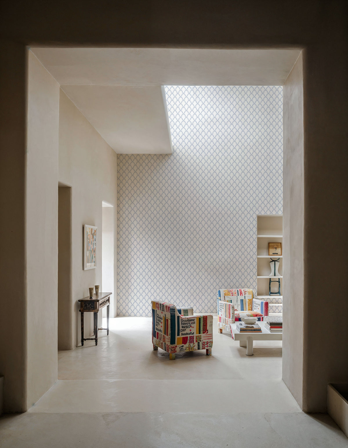 Medallion Trellis, Blueberry Mural Wallpaper - room preview 04