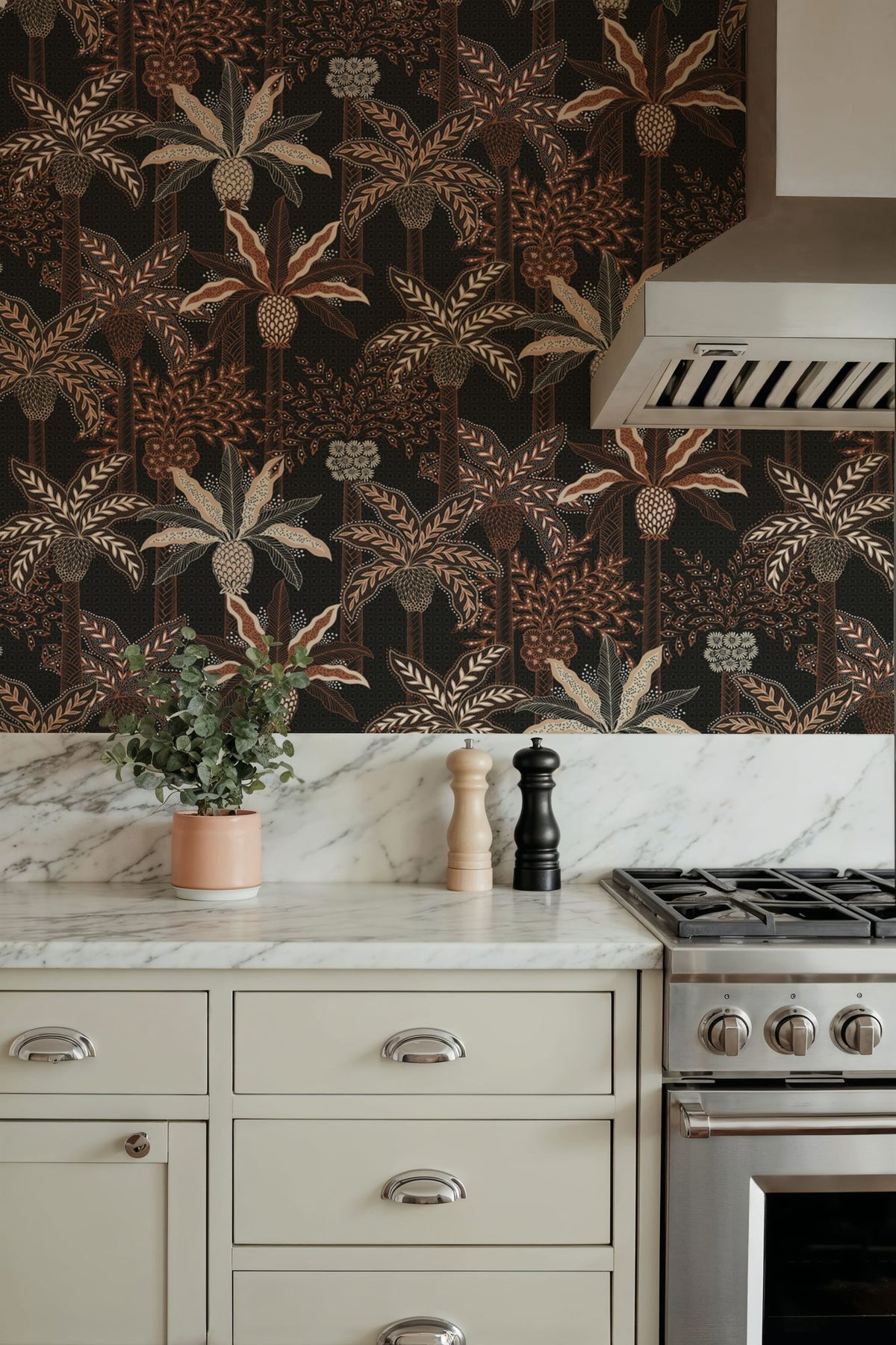 Palmera Luxe, Black Mural Wallpaper - room preview 04