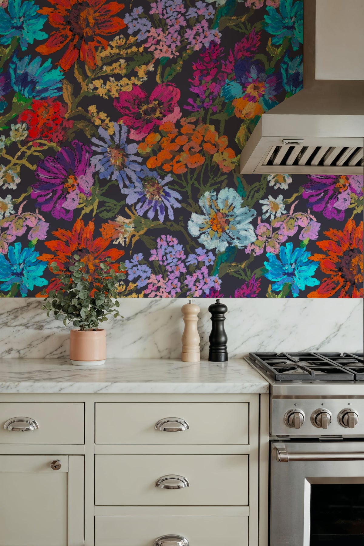 Meadow in Oil Pastel, Dusty Mural Wallpaper - room preview 04