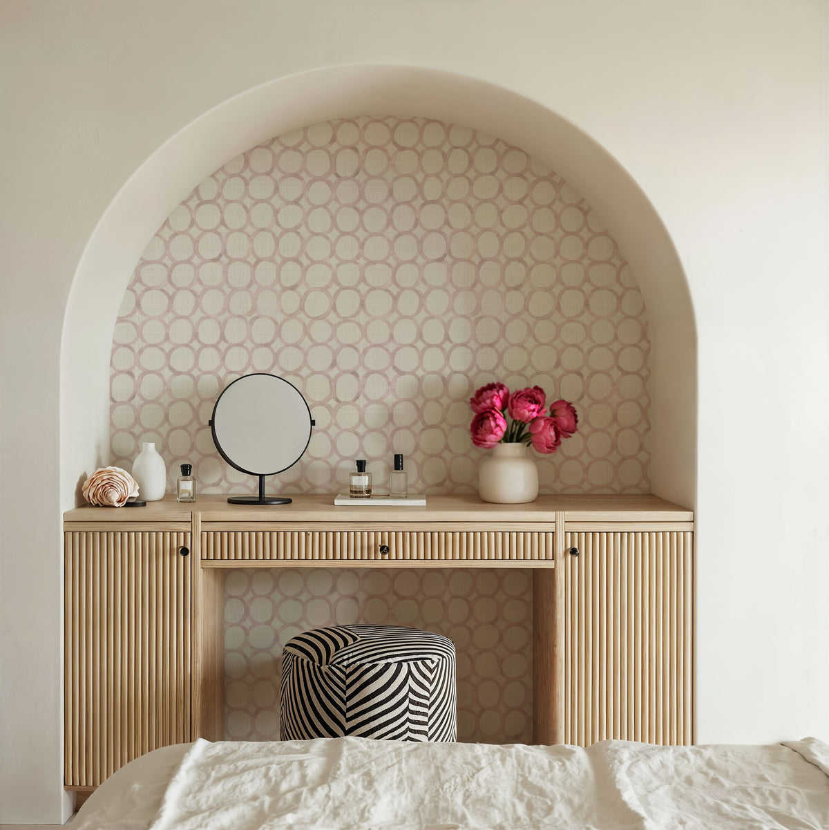 Mixed Pink Circles Mural Wallpaper - room preview 04
