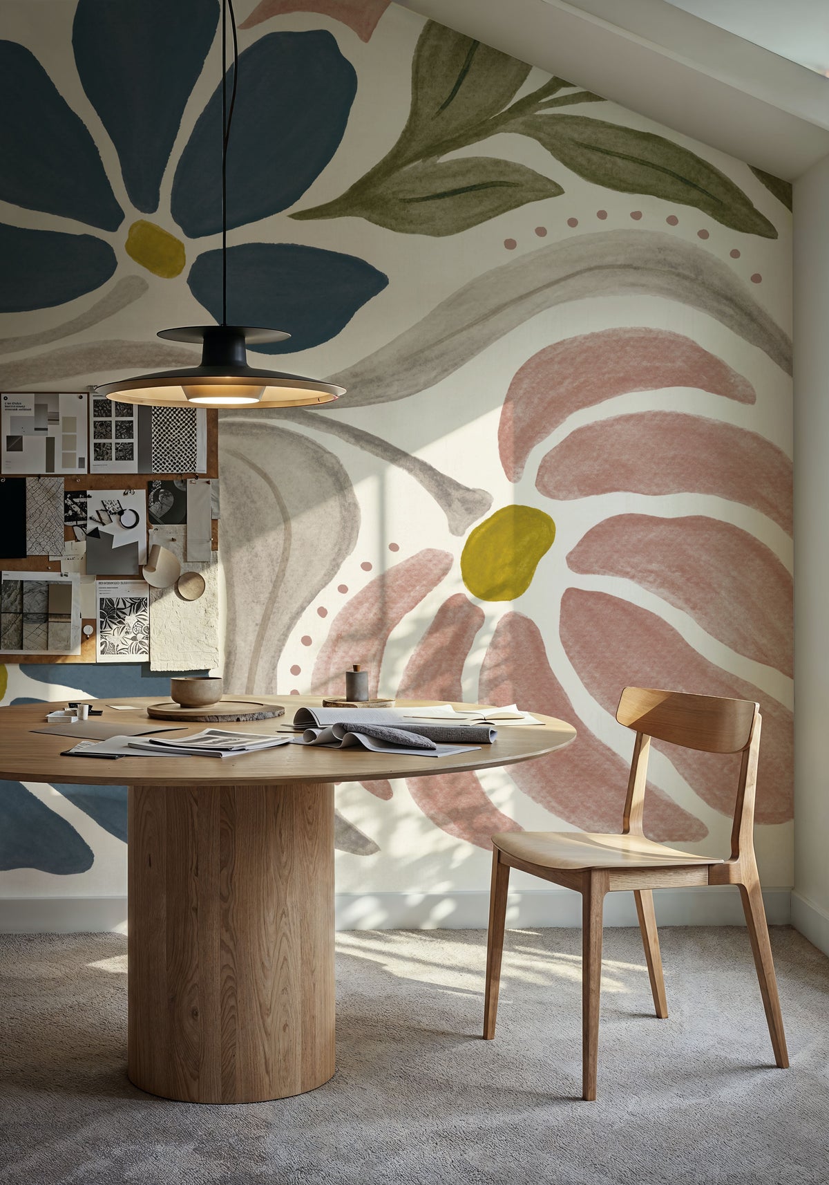 Modern Petals II Honeybloom Mural Wallpaper - room preview 04