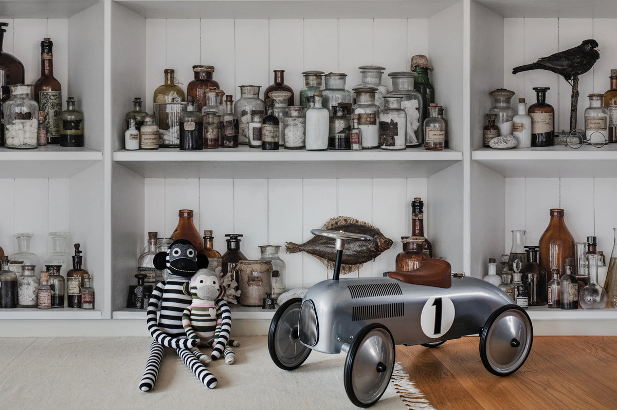 Cabinet of Curios, Raw Mural Wallpaper - room preview 04