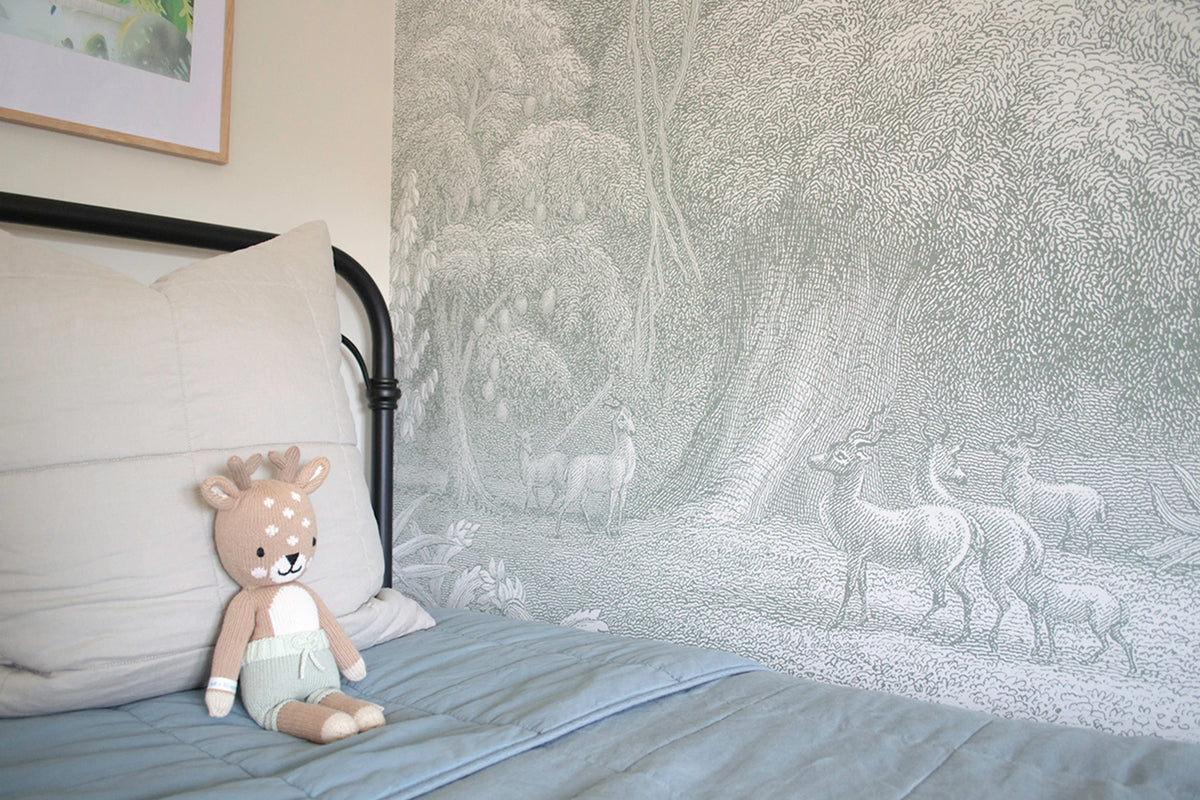 Jungle Land, Verdant Mural Wallpaper - room preview 04