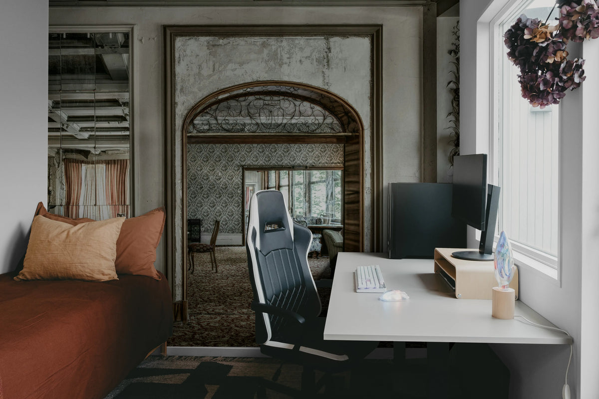 Dolores Dream Mural Wallpaper - room preview 04