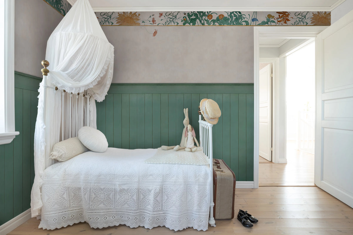 Suzanne MCMI Mural Wallpaper - room preview 04