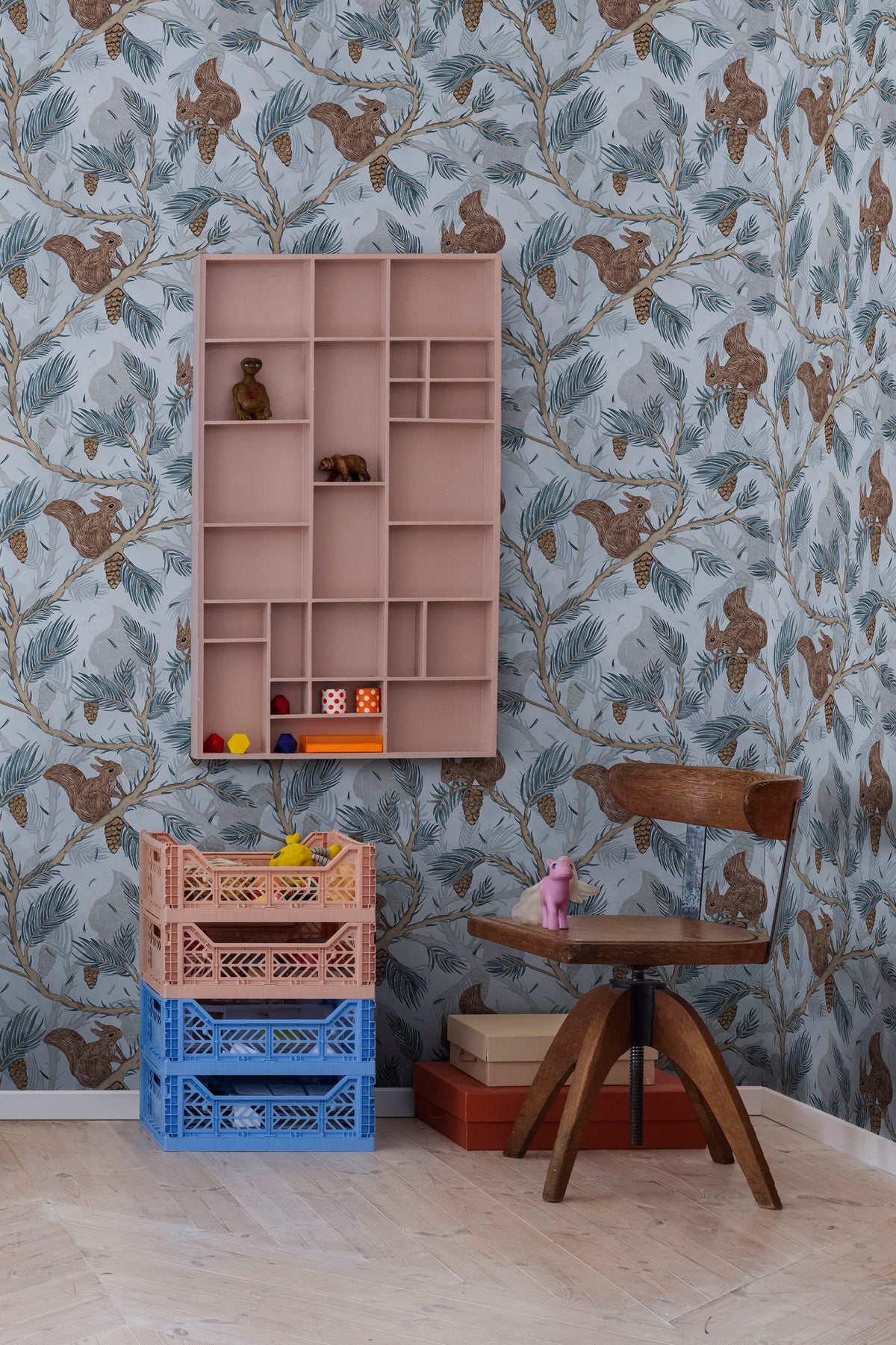 Squirrel Mountain, Sky Mural Wallpaper - room preview 04