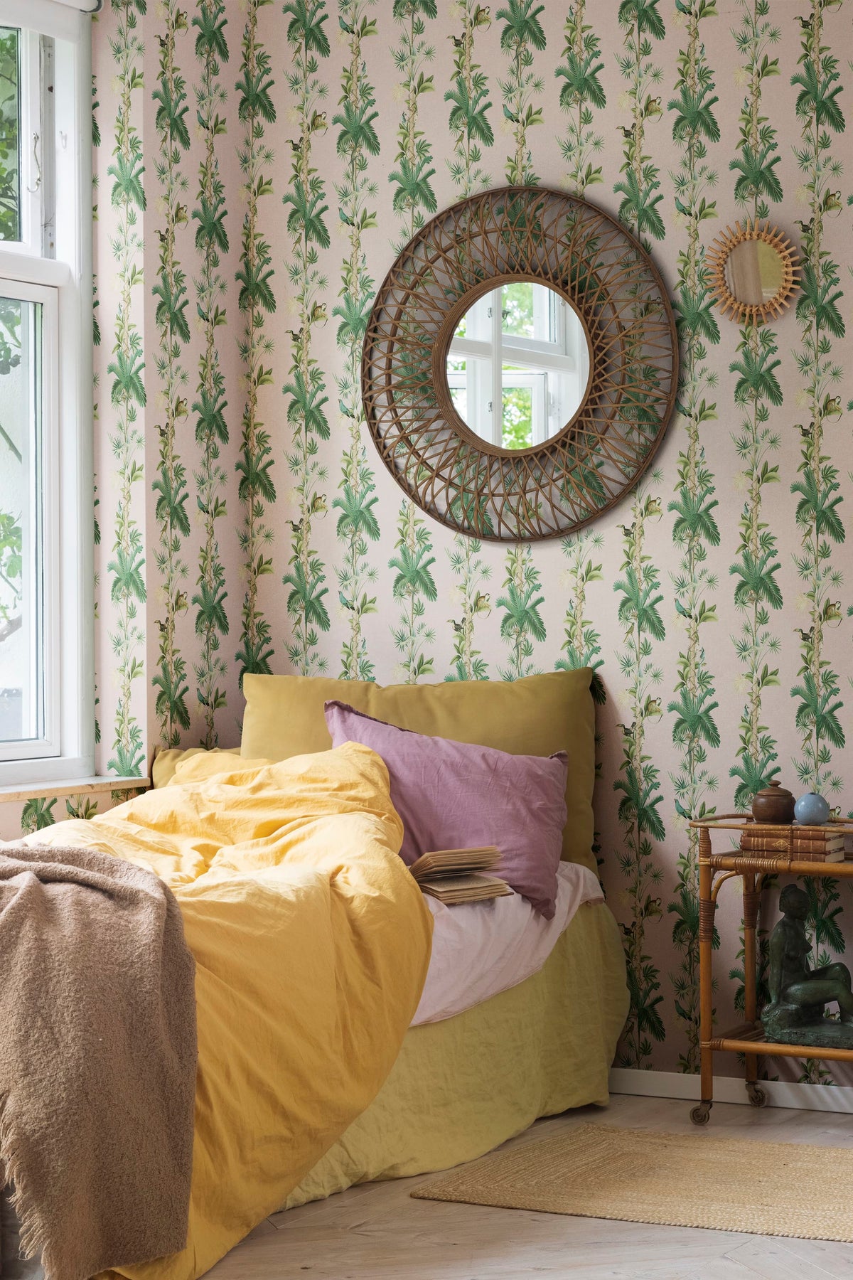 Monkey Island, Pink Mural Wallpaper - room preview 04