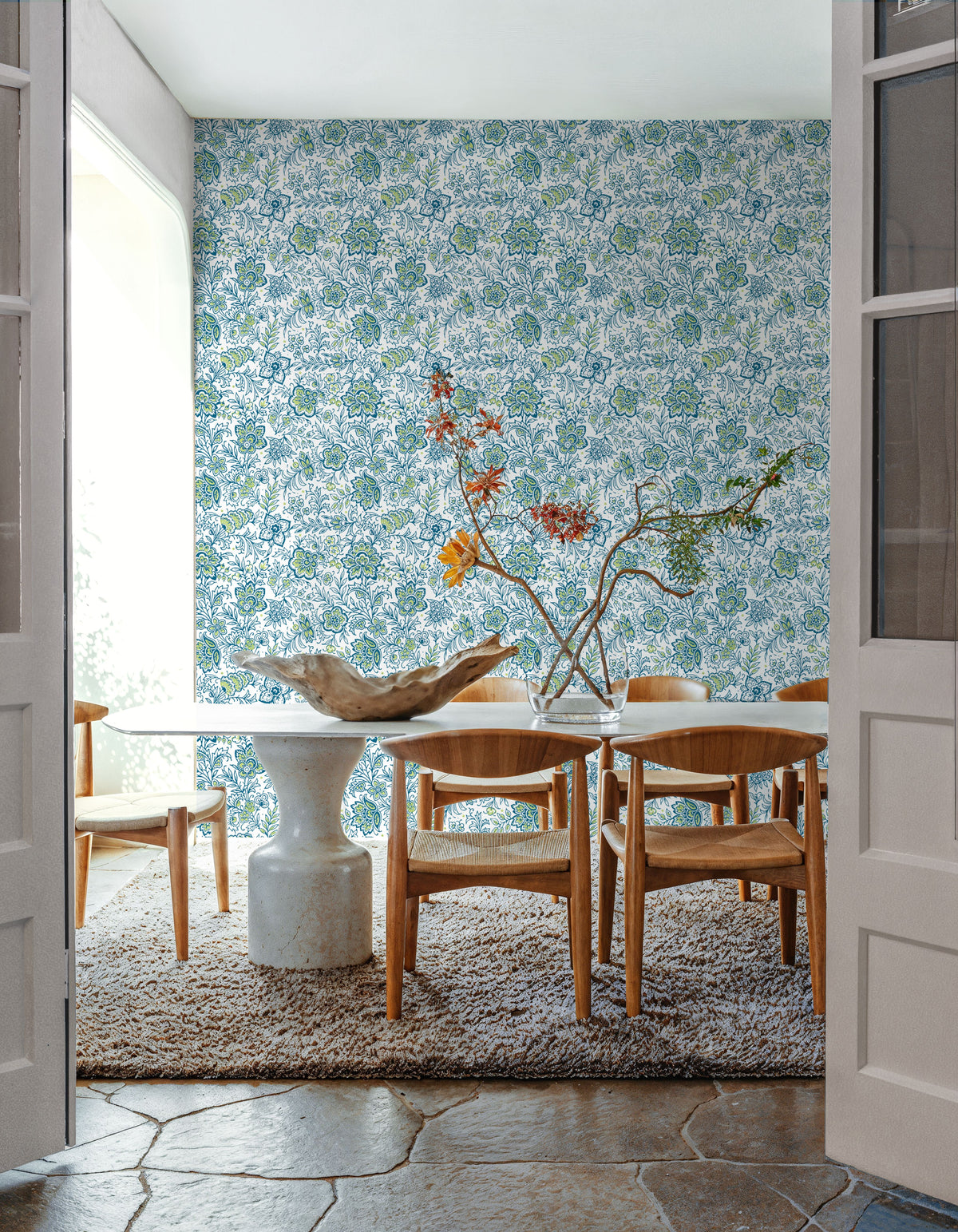 Kala Flowers Blue on White Mural Wallpaper - room preview 05