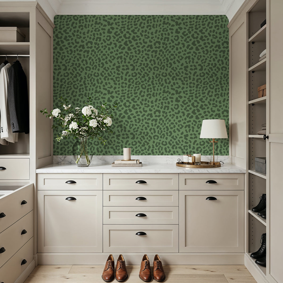 Jungle Leopard Mural Wallpaper - room preview 05