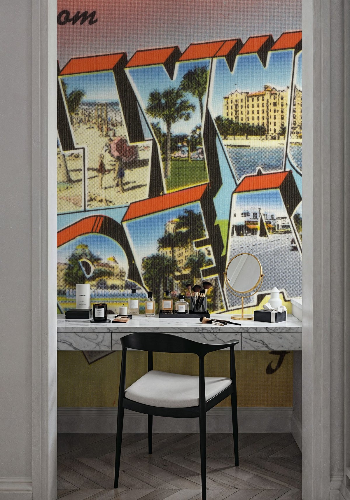Greetings From Hollywood Beach Mural Wallpaper - room preview 05