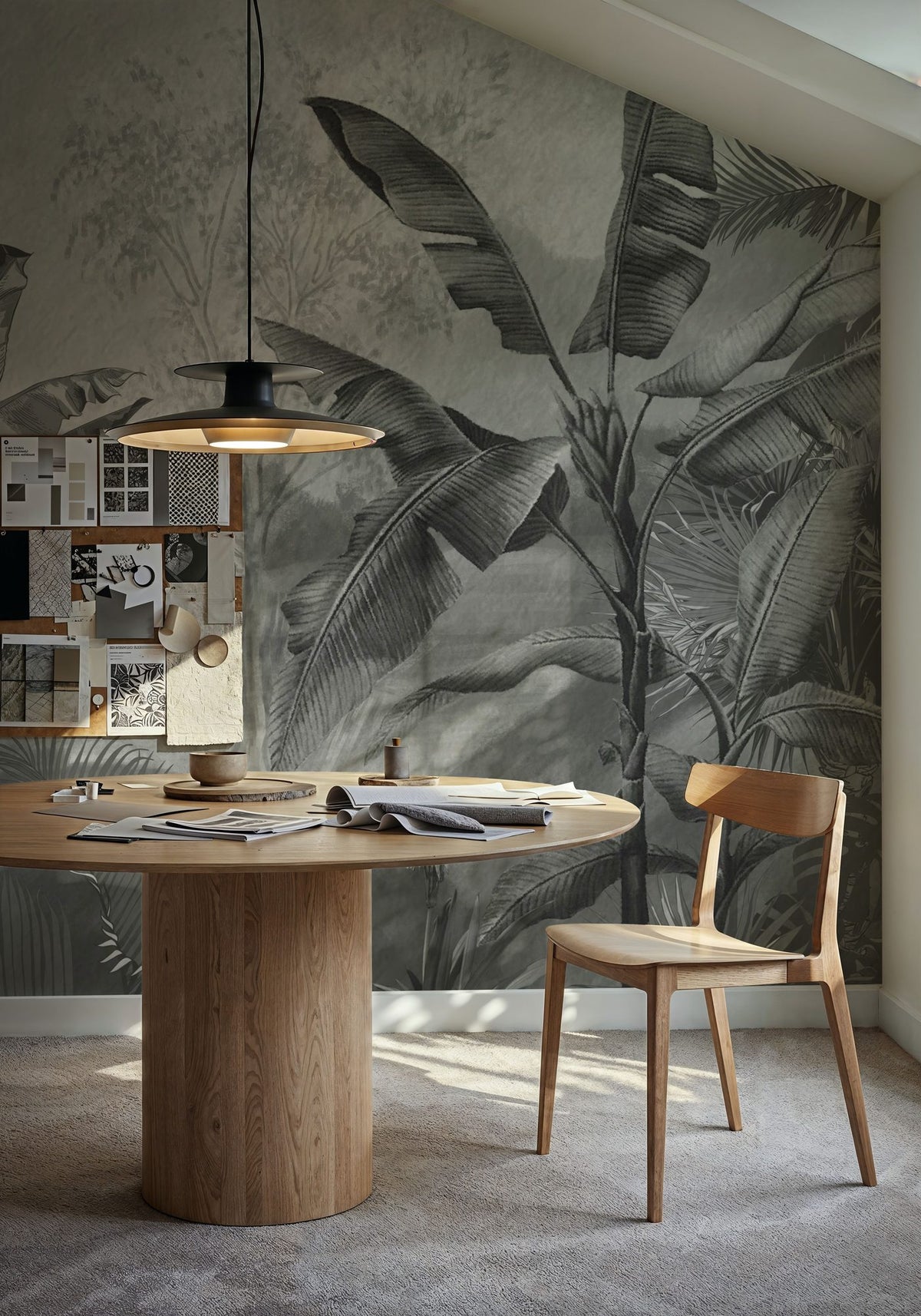 Tropical Banan Plant Sketch Mural Wallpaper - room preview 05