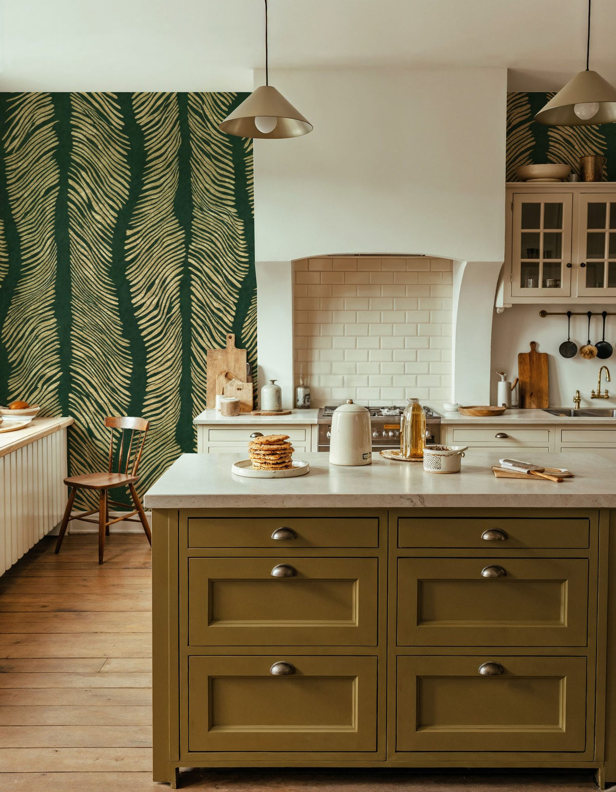 Wild Whisper, Djungle Vibes Mural Wallpaper - room preview 05