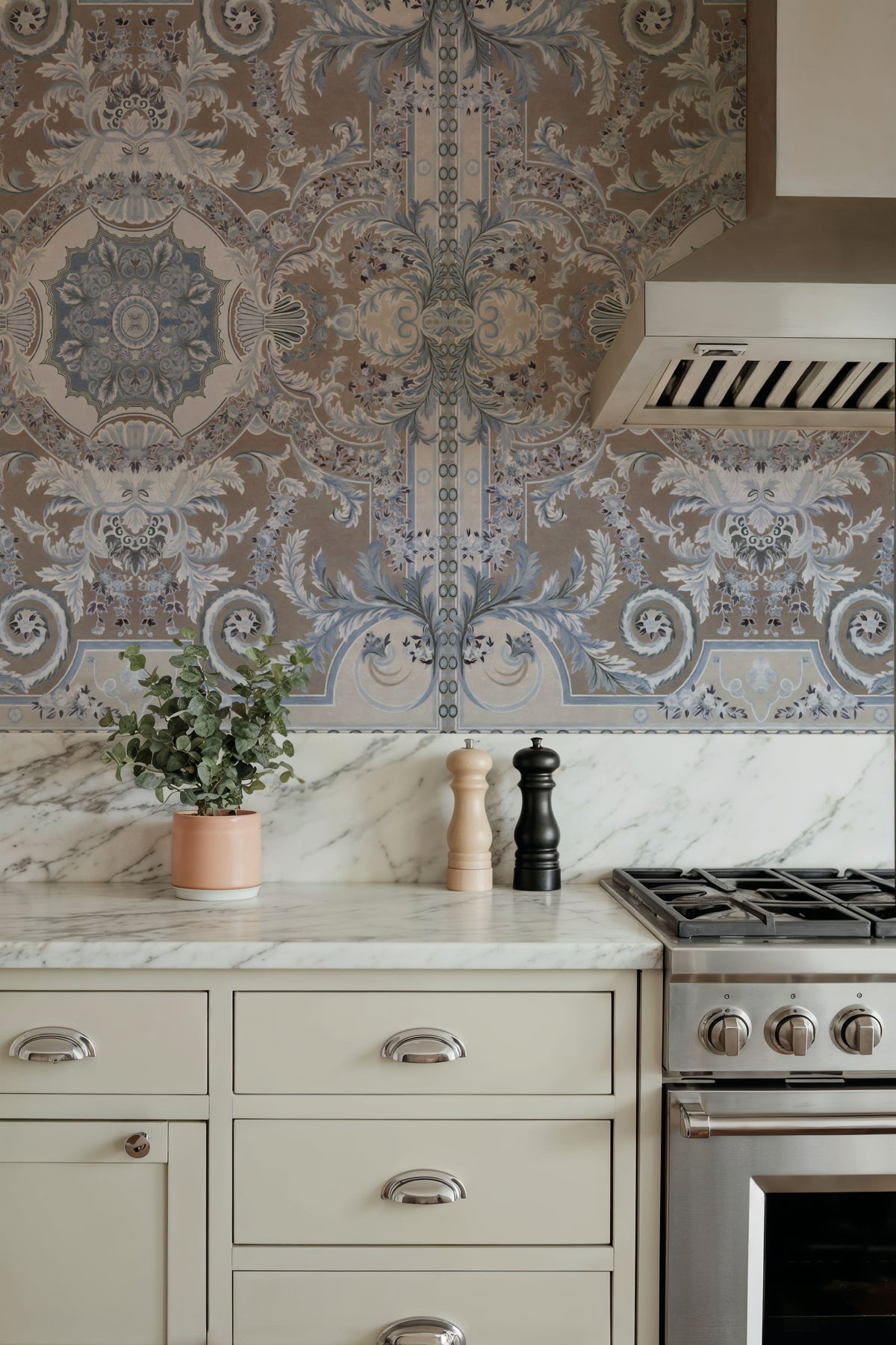 Gentle Branches, Beige & Lavender Mural Wallpaper - room preview 06