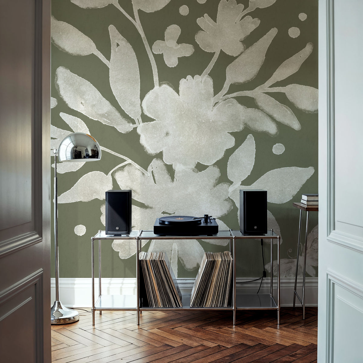 Full Bloom IX Mural Wallpaper - room preview 06