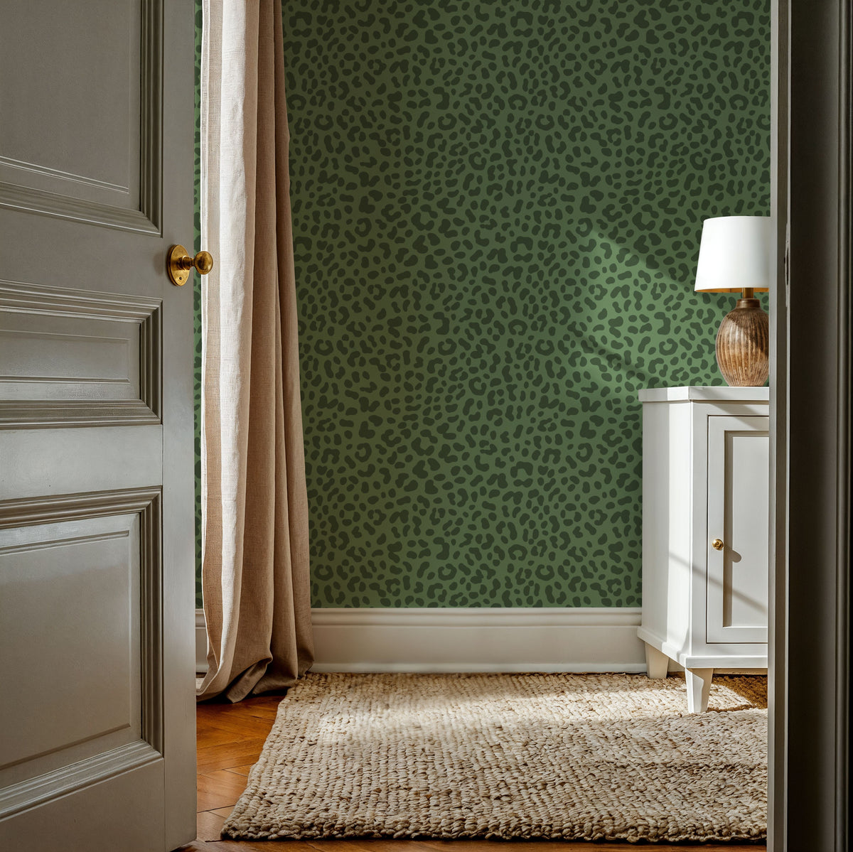 Jungle Leopard Mural Wallpaper - room preview 06