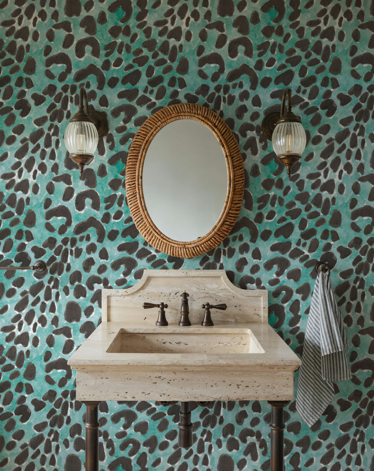 Summer Paws Turqouise Mural Wallpaper - room preview 06